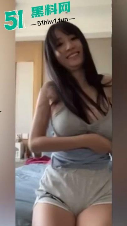 天津抖音女网红【小宋佳】知三当三,被男主正妻抓奸曝光大量不雅视频流出!-4