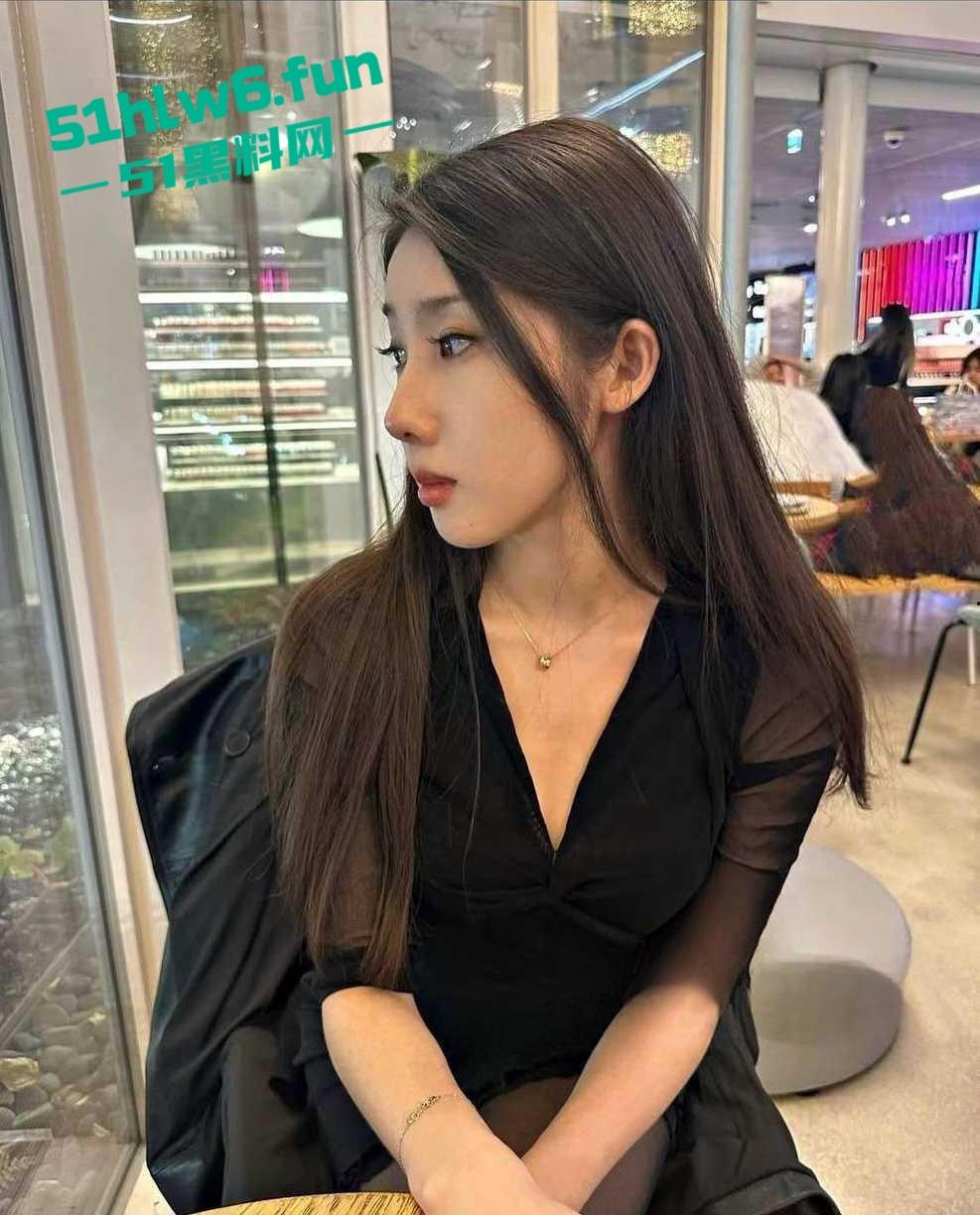 巴黎美女留学生竟下海当外围,留学生母狗专门录视频介绍自己专门服务洋屌,被爆不雅视频。-3