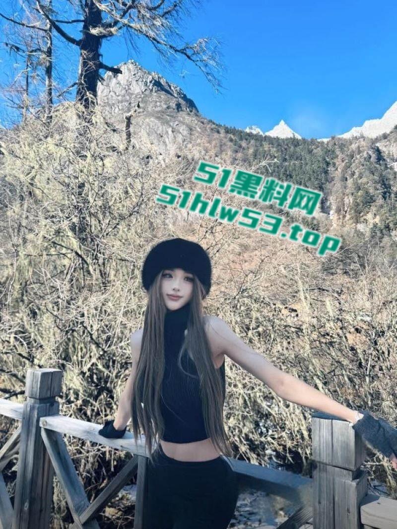 抖音极品女神【饭饭来了】惊曝TS身份小丁丁被后入爆操狂甩,约炮视频流出颠覆粉丝认知!-7