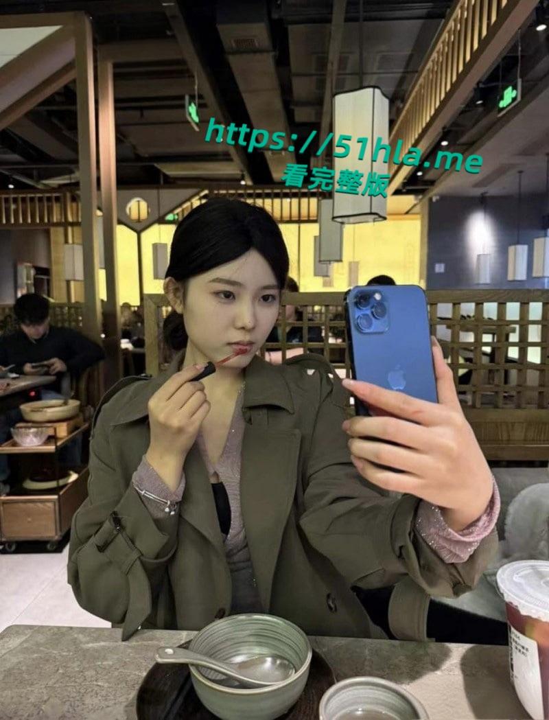 江苏淮安护理职业学校【秦雅琪】痴迷网恋撩骚,惨遭炮友曝光不雅私拍,肥臀美乳娇艳欲滴!-2