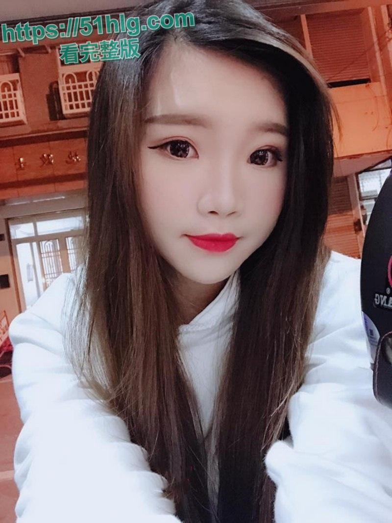 湖南极品嫩妹【谭郡】的淫荡诱惑!36D豪乳与粉嫩馒头小穴,酒店浴缸无套爆操,激情画面让人血脉喷张-2