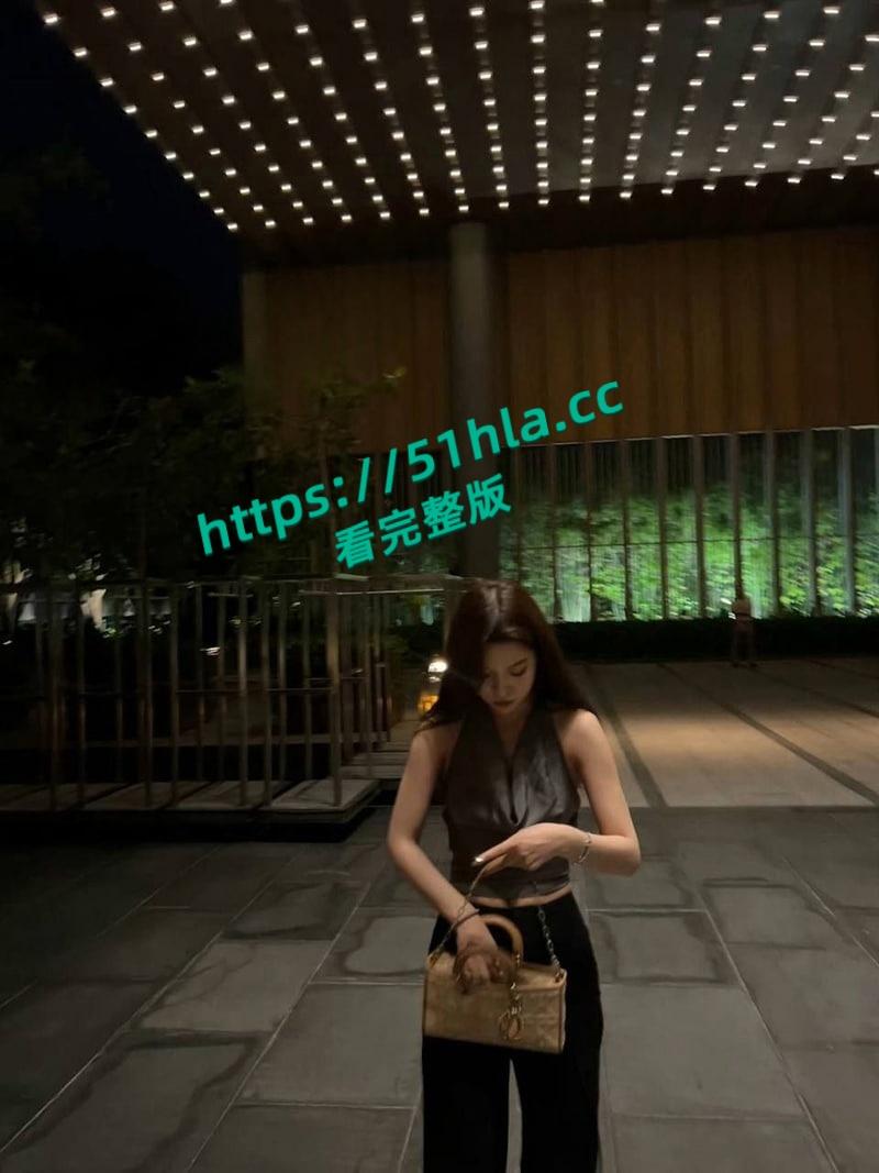 推特大神【一杆钢枪】约炮南昌一字马做爱舞蹈老师,枪枪到底爽的炮架子叫的人骨头都酥了!-2