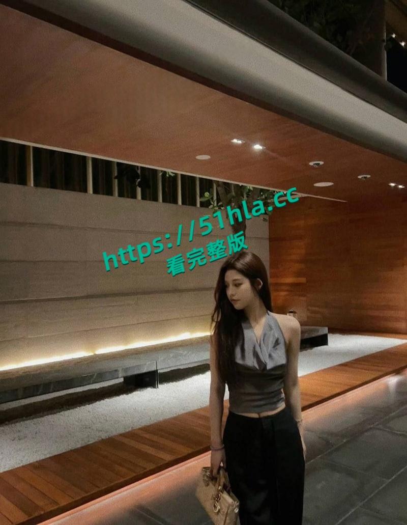 推特大神【一杆钢枪】约炮南昌一字马做爱舞蹈老师,枪枪到底爽的炮架子叫的人骨头都酥了!-4