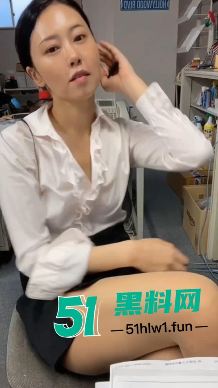 那些年错过的少女如今已成骚妇,当年得不到现在求着操,各地风骚淫妇卖逼出轨调教合集强势流出!-2