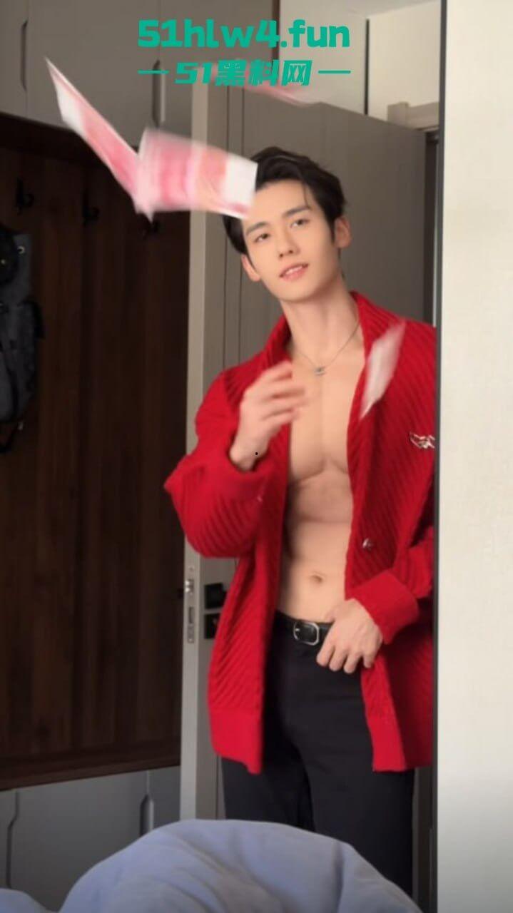 抖音百万粉丝网红【屋里超哥】私底下居然靠富婆赚钱维生34分钟完整版私密视频流出!-6