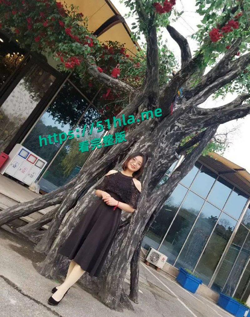 南京市中学英语老师【夏宁莹】性爱视频流出,超绝的口技让情人欲罢不能,极品美乳超级亮眼!-2