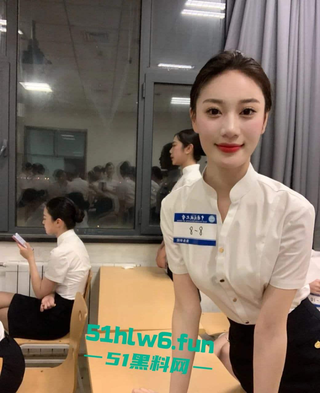 中国民航大学乘务学院,女神【李秋苑】极品身材大长腿尤物,上学期间被土豪包养性爱视频流出。-4