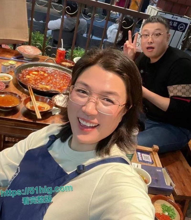 【南京】眼镜骚货【朱长银】的诈骗帝国!粉嫩骚逼和深喉操昏大领导,资源钱财尽收,揭开诈骗界的黑暗一面-6