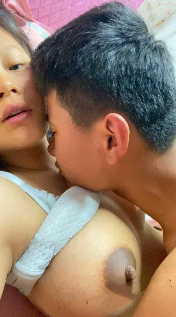 安徽人妻张芸琪与老公自拍做爱泄密流出  硕大的奶子 潮湿的嫩穴 两人真是瘾大 怀孕期间甜蜜啪啪真是恩爱会玩-9