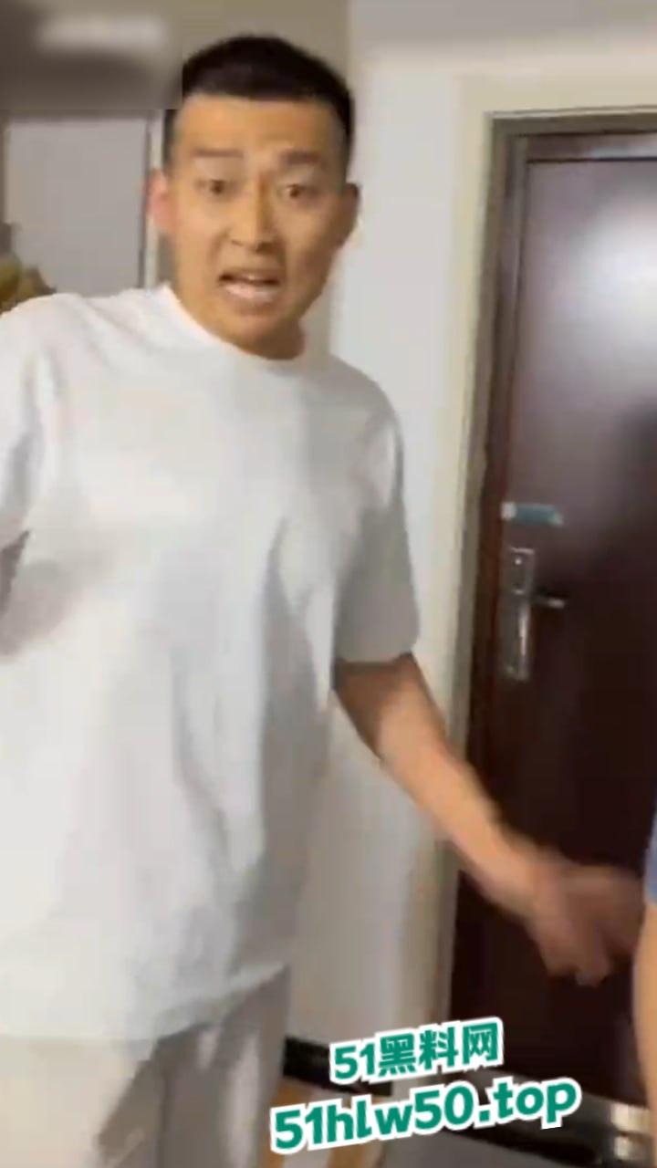 河北邯郸大杨庄,男子出轨带小三回家,捉奸时小三还穿着原配的衣服,玩的真野啊!-5