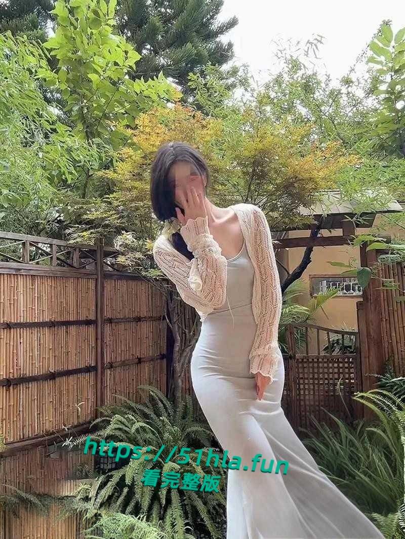 乱伦系列之前女友,海角大神事隔多年重遇⼤学初恋,清纯少女早已变成⿊逼骚货!-3