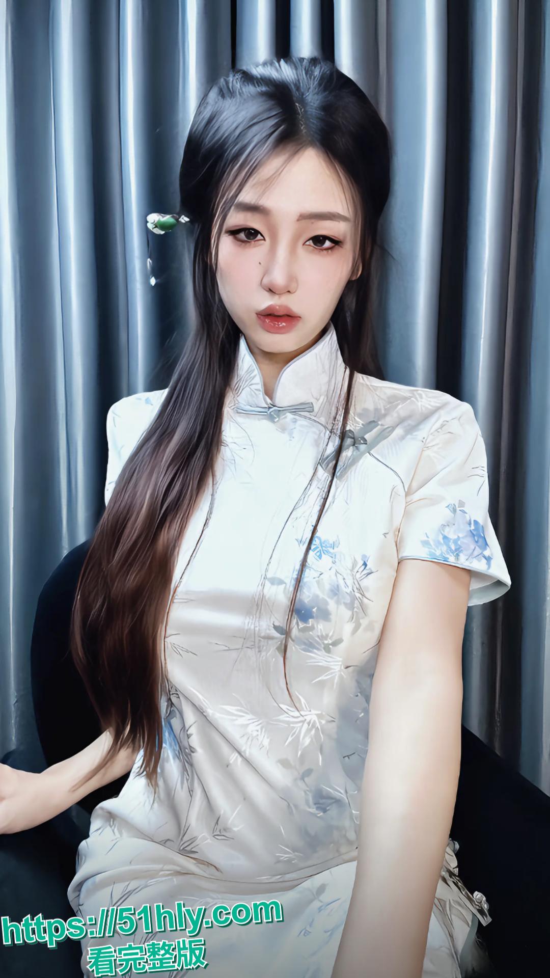 抖音大奶尤物Aying 长腿蜜臀极品身材下海直播大秀 与男友激情性爱视频流出-5