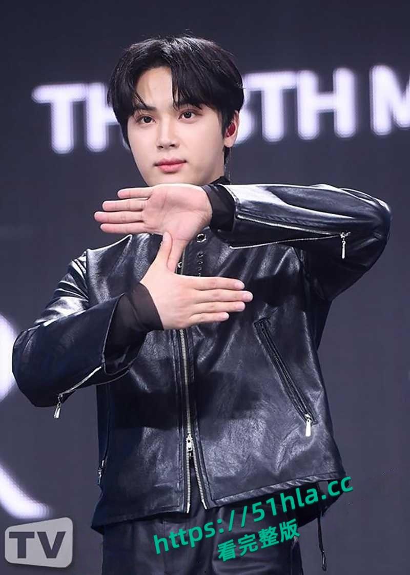 全网疯传韩国男团【周鹤年】买春丑闻,21万港元与AV女皇明日花绮罗4小时不限次数,不雅视频曝光后惨遭公司解约退团!-3