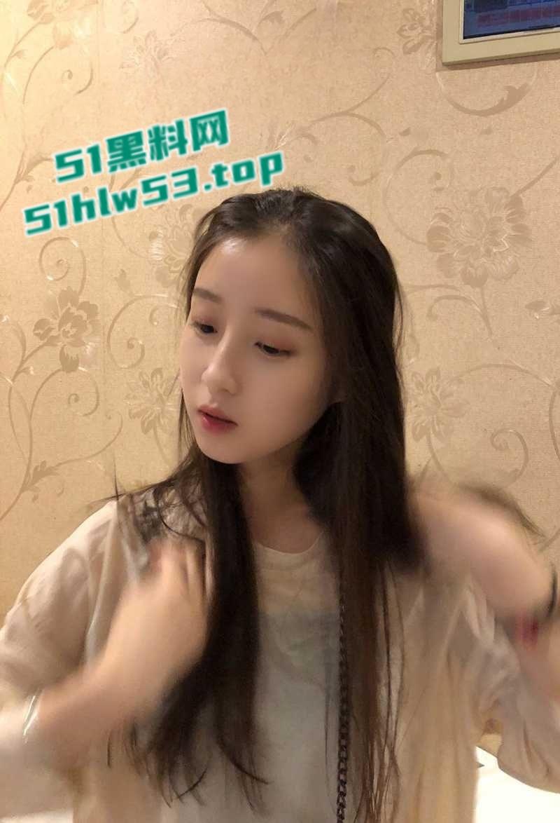 杭州气质人妻【施芮雯】约炮视频被曝,超美的小少妇在床上竟如此淫骚,各种露脸无套挨操!-1