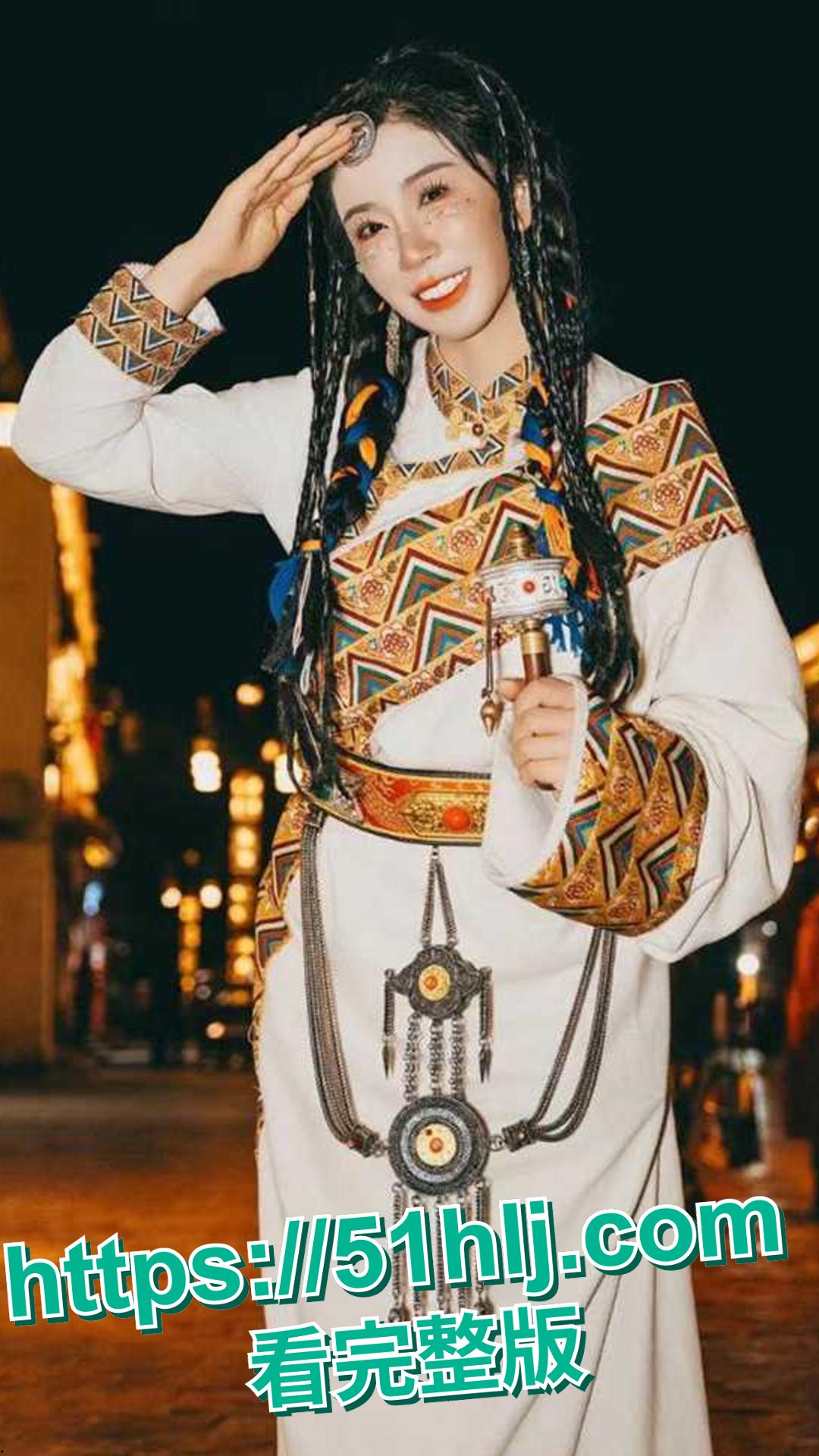 上海静安 高颜值母女花共侍一夫视频曝光 妈妈40岁少儿节目主持人 女儿20岁专业舞蹈生 少女与少妇你更喜欢谁呢?-4