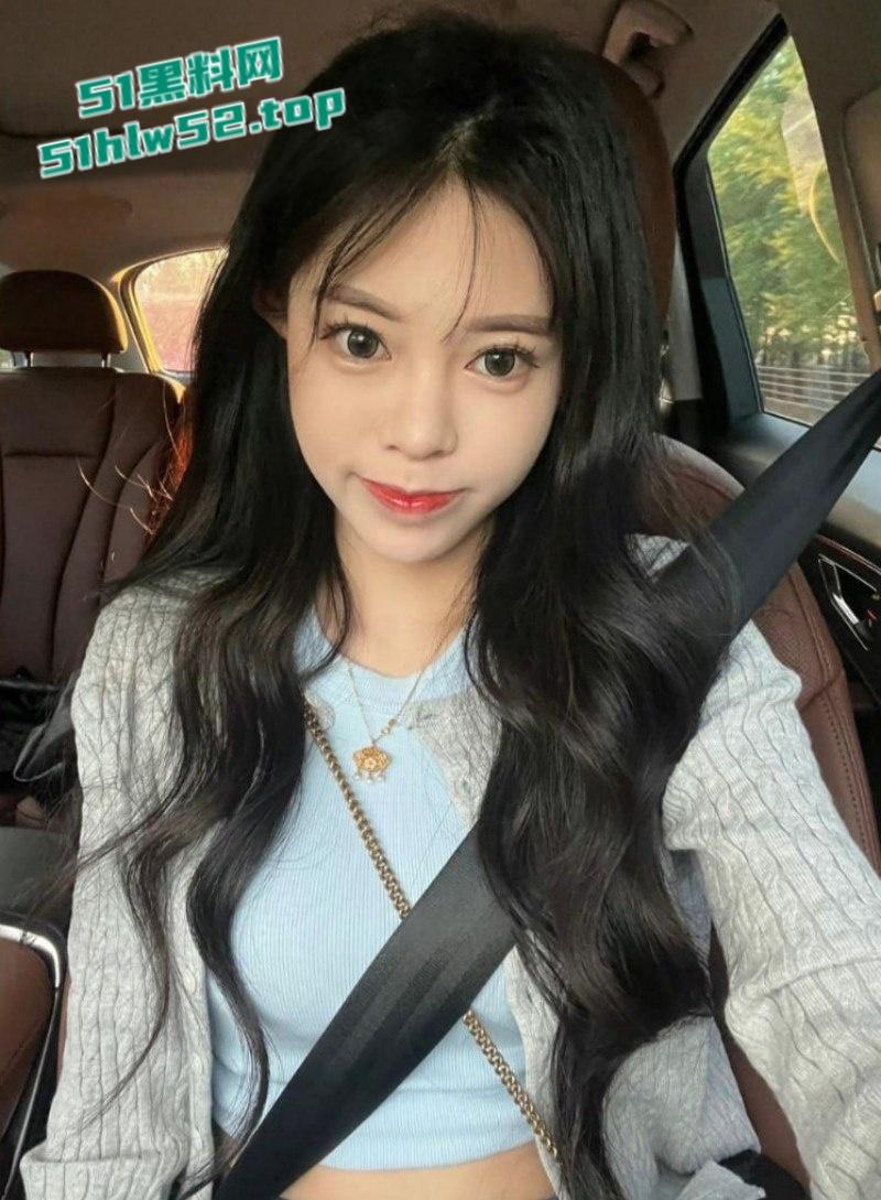 黑龙江哈尔滨口腔护士【孙梦涵】下海卖逼不惜花20万整容,摇身一变成凤凰后疯狂捞金敛财!-1