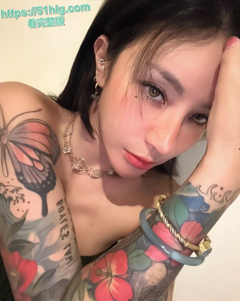 性感纹身潜水教练【梁云菲】私密约炮视频曝光,火辣身材搭配销魂呻吟声,震撼全网!-13