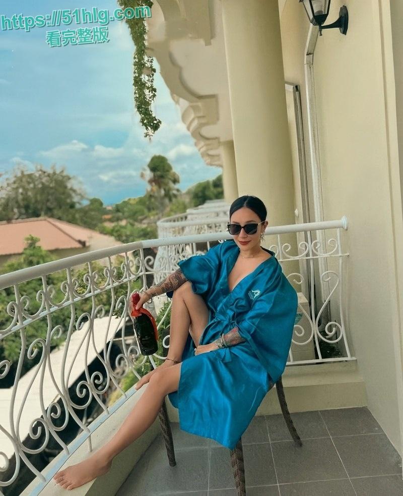 性感纹身潜水教练【梁云菲】私密约炮视频曝光,火辣身材搭配销魂呻吟声,震撼全网!-18