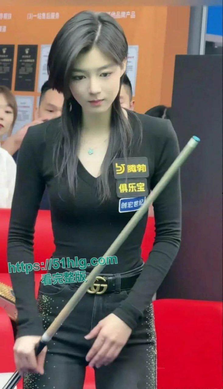 台球女神【王思诺】:球场上优雅,床上激情四射,一段3P性爱视频的震撼曝光!引发全网热议-2