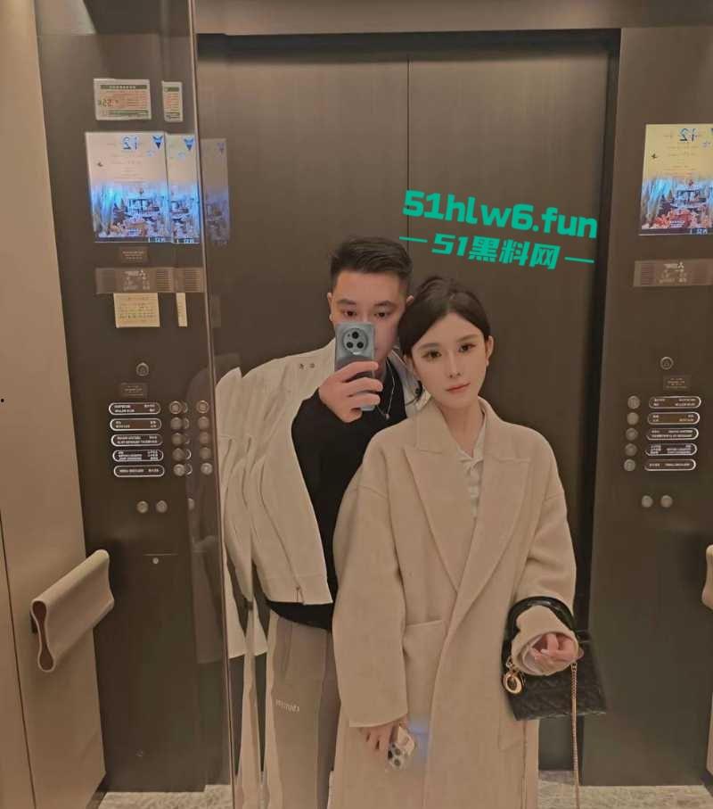 广西柳州舔狗王为坐台小姐【覃海美】花18W以为遇到了真爱 女友不仅有性病还过打胎 男友曝光渣女性爱视频!-9