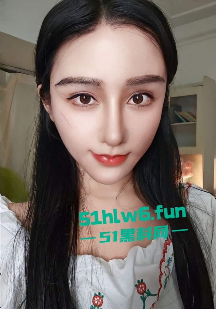 杭州顶级楼凤【南山波多野】绝美颜值大奶女神,身材高挑细腰翘臀这种极品骚鸡一定不便宜吧。-7