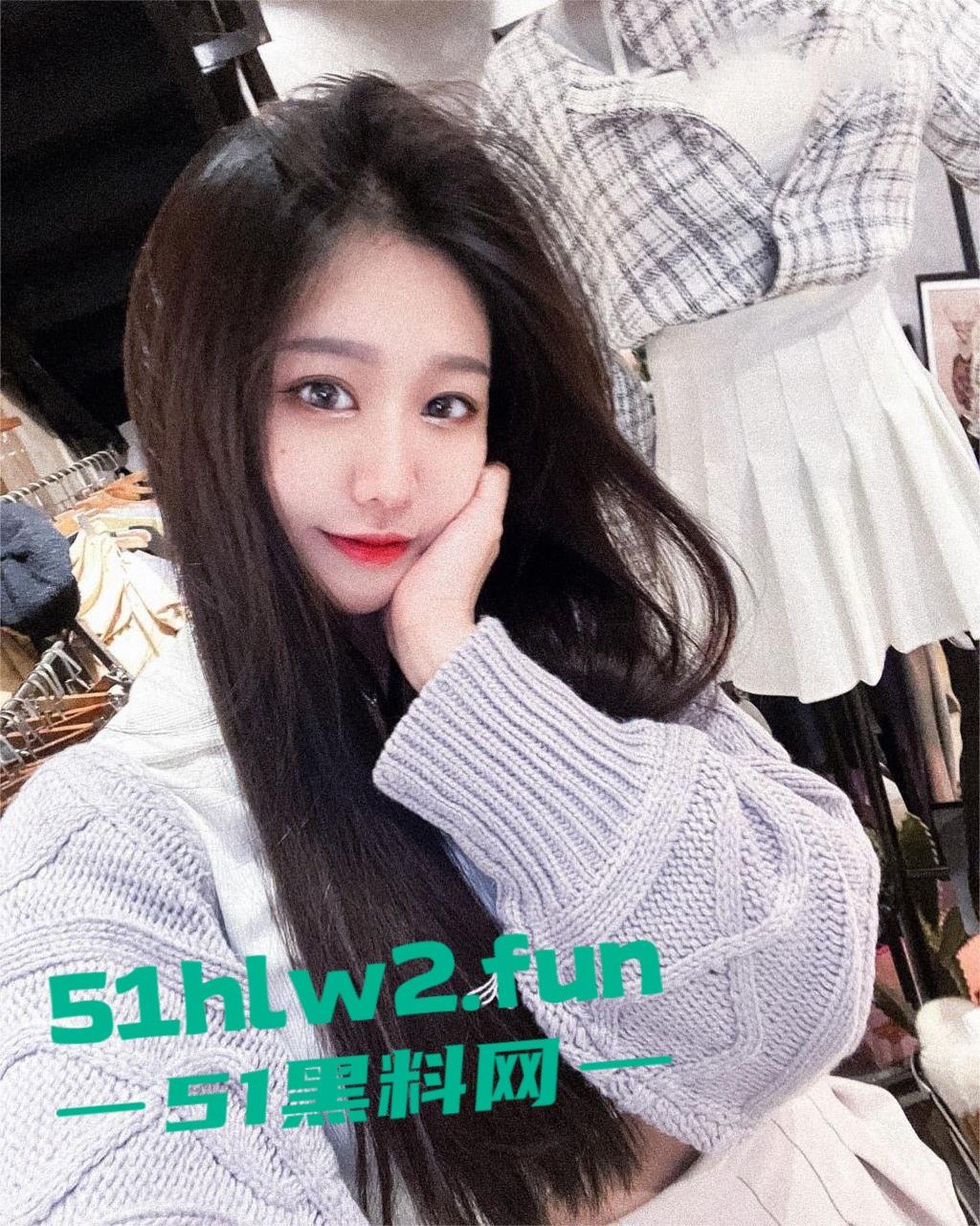 广州颜值学姐【徐艺淼】身材纤细颜值甜美,为了钱背着男友约啪老板颜值和身材男友的帽子都卖不完了吧。-7