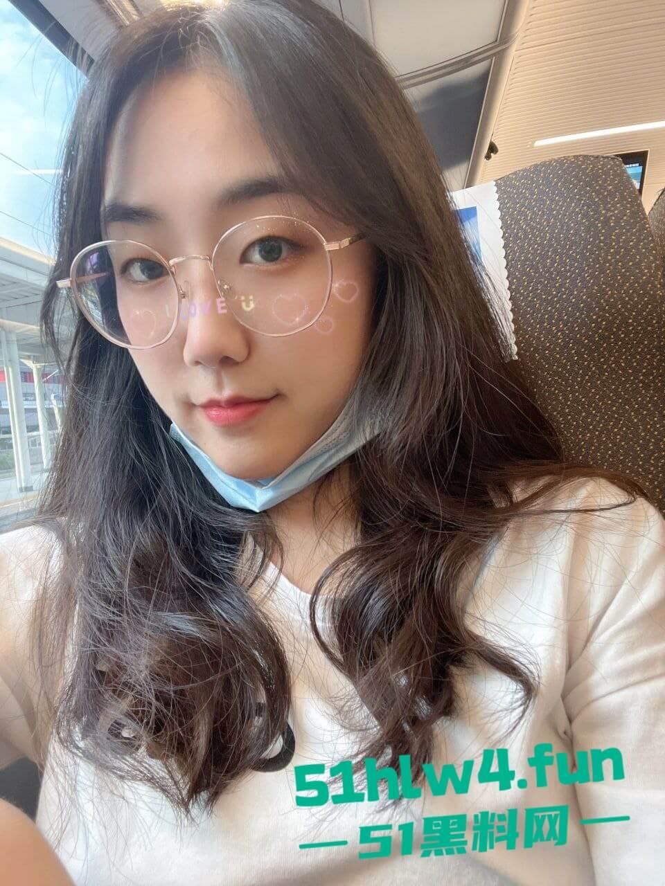 高颜值眼镜母狗【太子妃】高挑身材长腿模特女神,SM性虐露出做爱集合超赞福利视频免费看。-6