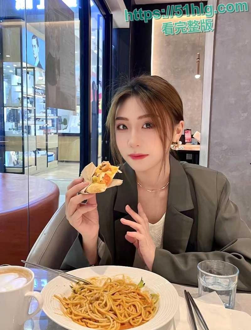 【天津】女总监【催丽丽】陪老板出差醉酒被性侵视频流出 主动配合被操被判工伤引发热议 表情沉醉 淫叫勾人-5