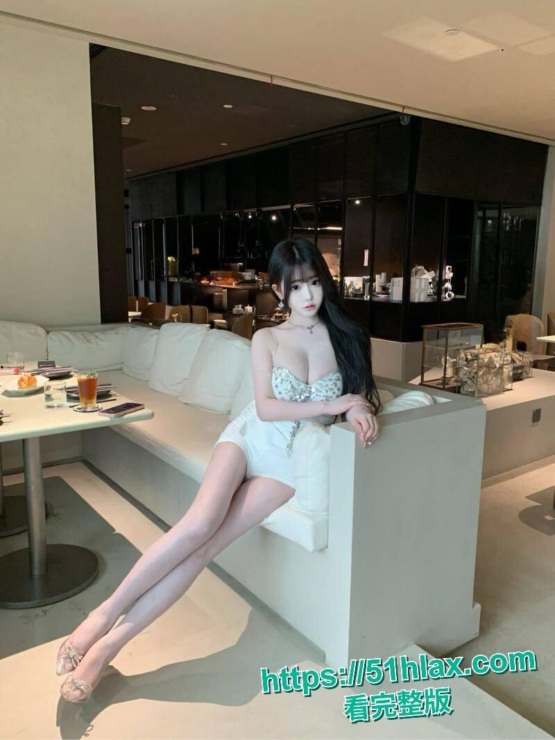 顶级精品!极品御姐肤白貌美大长腿,酒店全套激情曝光,接吻舔逼抠逼猛操,骚穴抽插细节拉满值得反复品鉴!-10