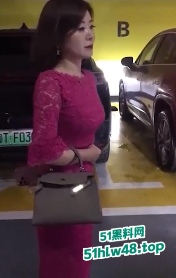 奔驰群友会绿帽男,公开老婆偷情记录,结婚15年骚鸡竟出轨多人,背着老公成为别人性奴。-2