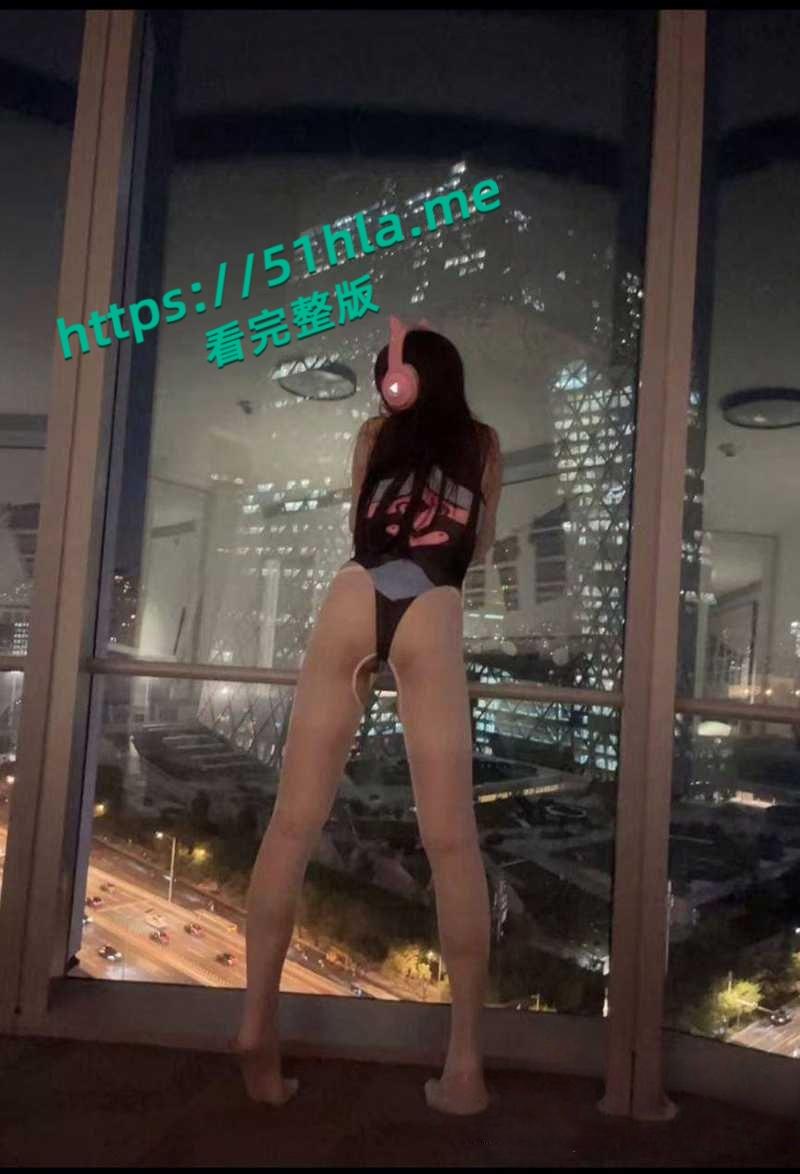 百万女网红【吱四】出轨约炮视频流出,清纯少女被绿秒变海后,脚踩两船撩骚骗钱,主动骑乘自慰超淫骚!-13