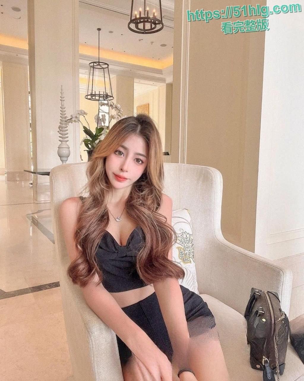 【马来西亚】巨乳女神知三当三!原配老婆怒曝偷情视频,诱人的体型曲线,让男人难以抗拒的尤物诱惑-4