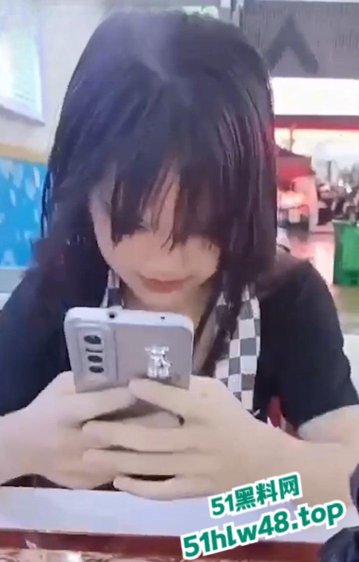 广西骚逼精神小妹,约炮聊天记录曝光,一群精神小妹集体曝光完全没有底线!-7