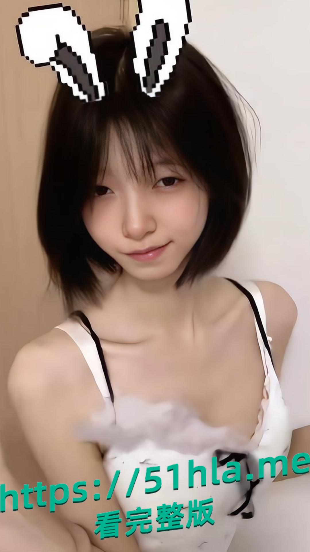 抖音50万粉 鈴 黑历史曝光 男厕露脸口交啪啪 本人坚称AI伪造试图洗白 却被扒出活跃于福利姬圈!-3