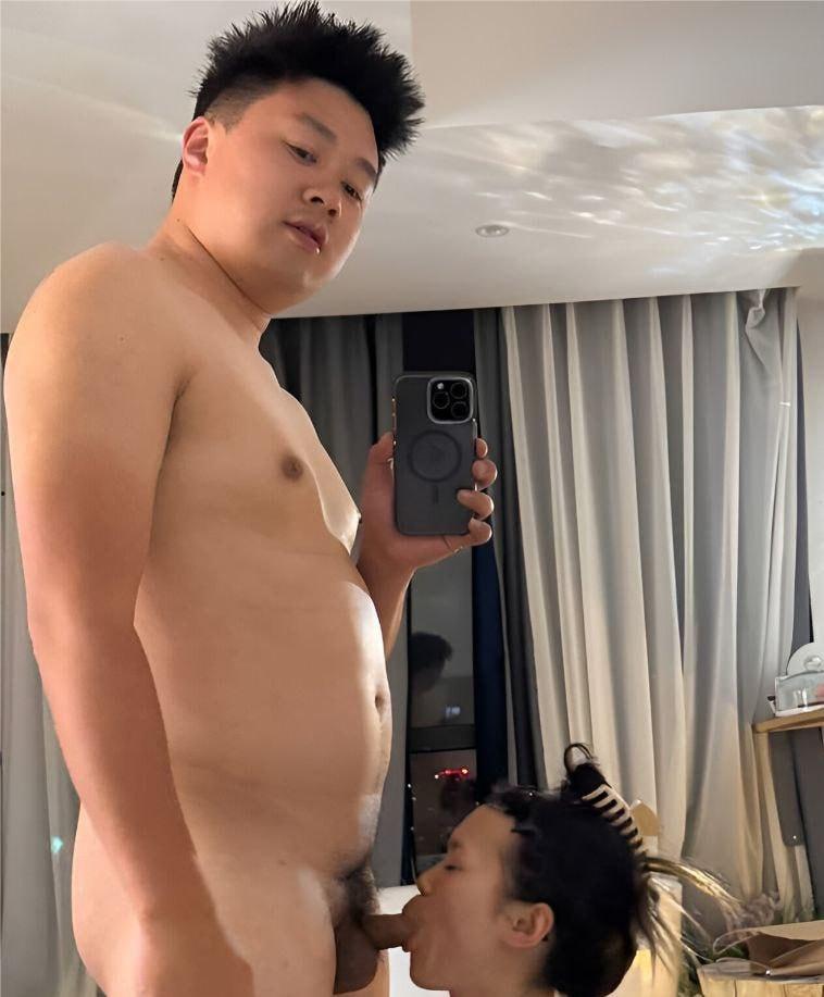 天津师大【郁语心】清纯照片撩肥仔面基翻车被指责照骗 空虚肥仔含泪打完这一炮-4