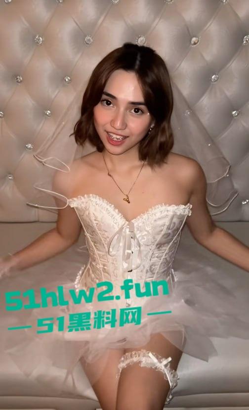 菲律宾网红【Julsbarba】性爱视频流出,笑得甜美,干起来肯定浪,白净母狗值得一试!-3