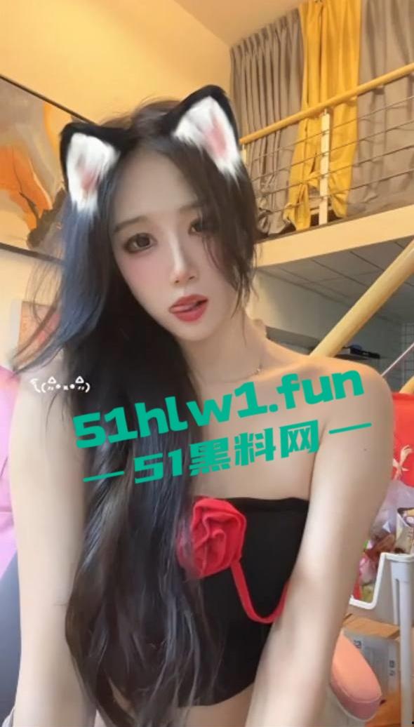 极品网红福利姬【swetty】精致颜值极品身材尤物,肌肤白皙长腿翘臀,穿各种美裙摆拍,全裸直播资源流出。-4