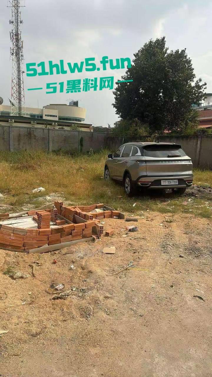 柬埔寨金边机场【AK枪击案】曝光,先手枪威胁再掏出AK扫射,持枪中国籍男子已经被逮捕。-1