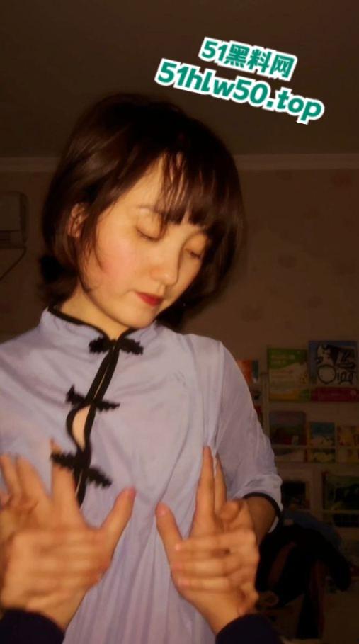 石家庄西苑小学语文老师母狗【张倩】高颜值极品尤物,骚劲十足竟还是个媚黑婊!-11