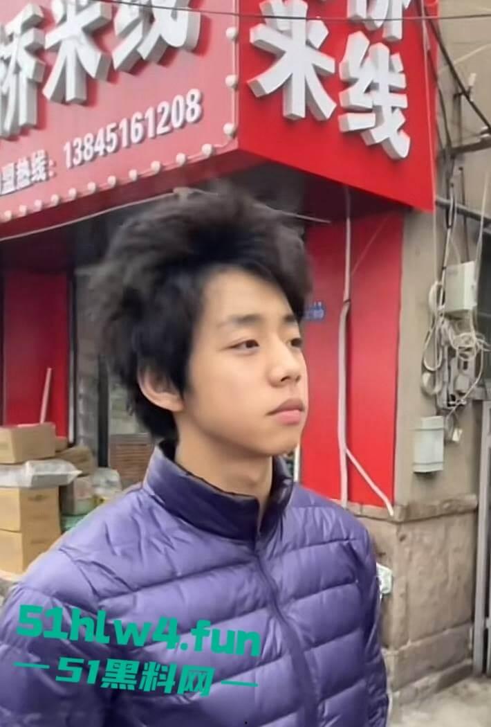 抖音336w粉丝网红【李帅叔叔】操粉视频流出,女粉不仅千里送逼事后更是自爆,相当的炸裂!-3