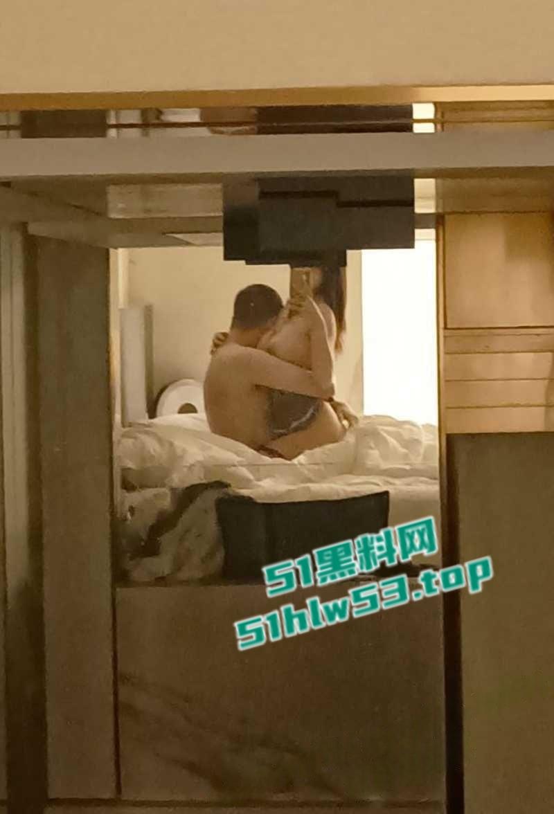 成都性感机车网红性爱视频流出,大奶尤物卖逼捞金,玩跳蛋自慰被金主花式无套爆操!-7