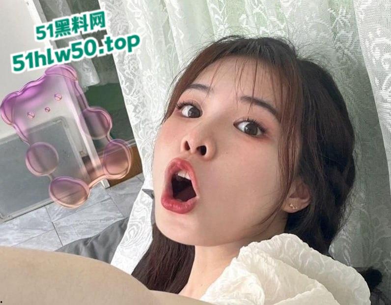 湖南农业大学研究生【张伊林】清纯的外表私下M属性拉满,情趣道具捆绑调教淫荡又满足!-2