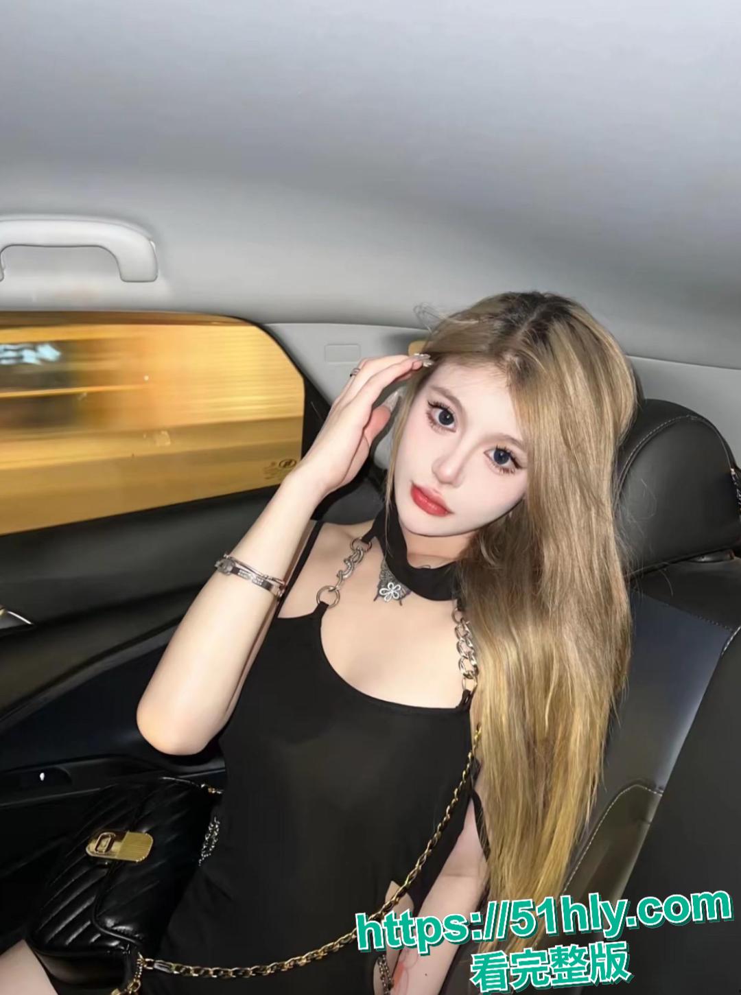 抖音42W粉丝网红妍妍酱吸毒塌房视频疯传!清纯兔耳女神眼神迷离发骚,私下烂透了!-3