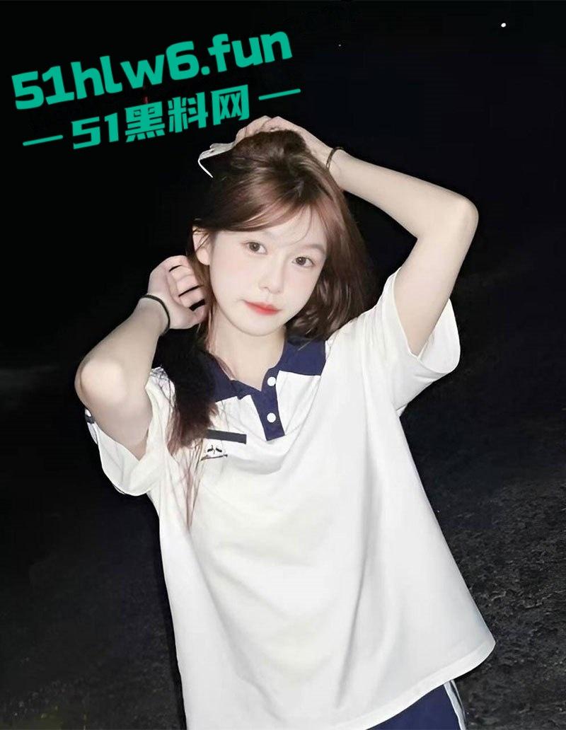 温州医科大学大二骚婊【潘晓蕾】私拍福利尺度曝光炸天!嫩乳骚穴欲求不满天天掰腿求插。-4