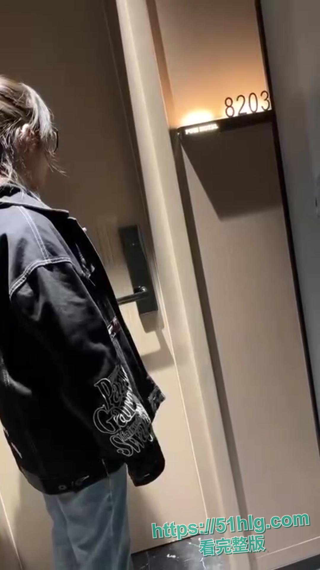 【山东潍坊】普斯轻奢酒店“抓小三”风波!男友冒名开房,女友怒寻真相,拳打脚踢十分精彩!-1