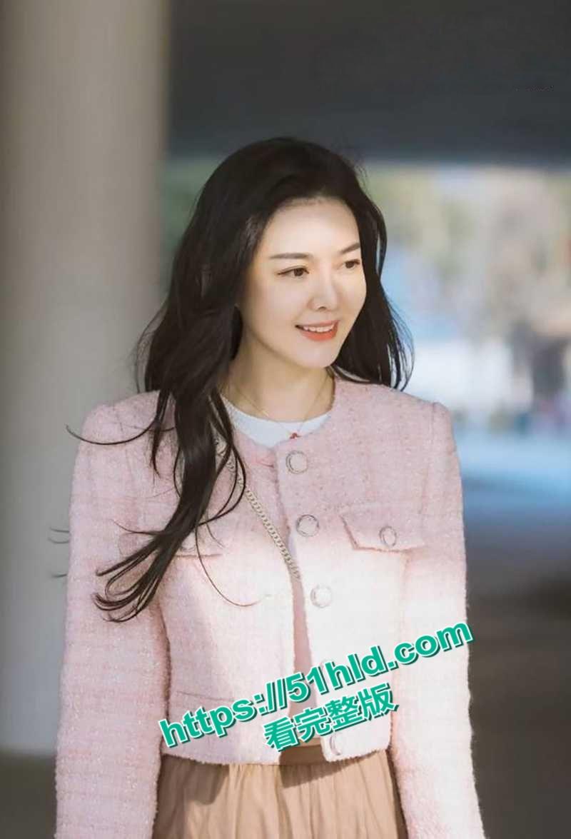 商界女神【徐晓佳】不雅视频流出,富豪裸聊玩自慰全程露脸,裸浴掰穴妥妥的商界海后!-2