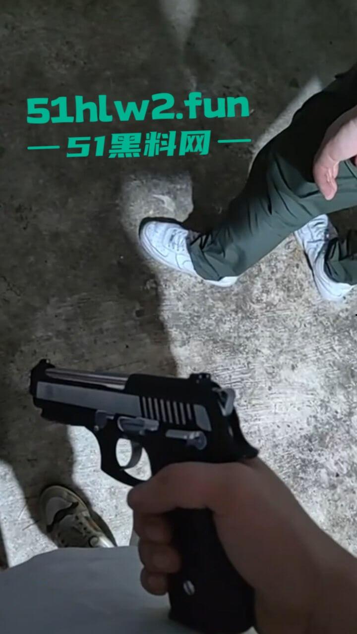 园区猪仔真实近况,绑架后只有受虐的份,电击殴打口吐鲜血境外没有高薪工作,只有无尽的折磨。-2