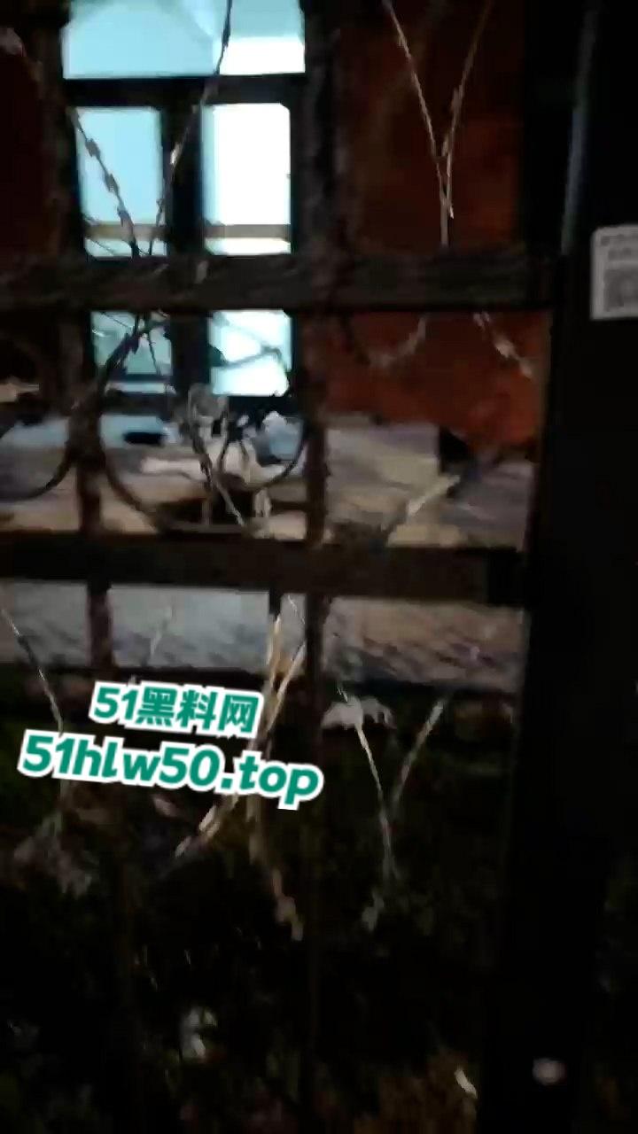 河北东方学院医学院女生疑被人推下楼当场死亡,死状凄惨不忍直视,校方全面封锁消息!!-4