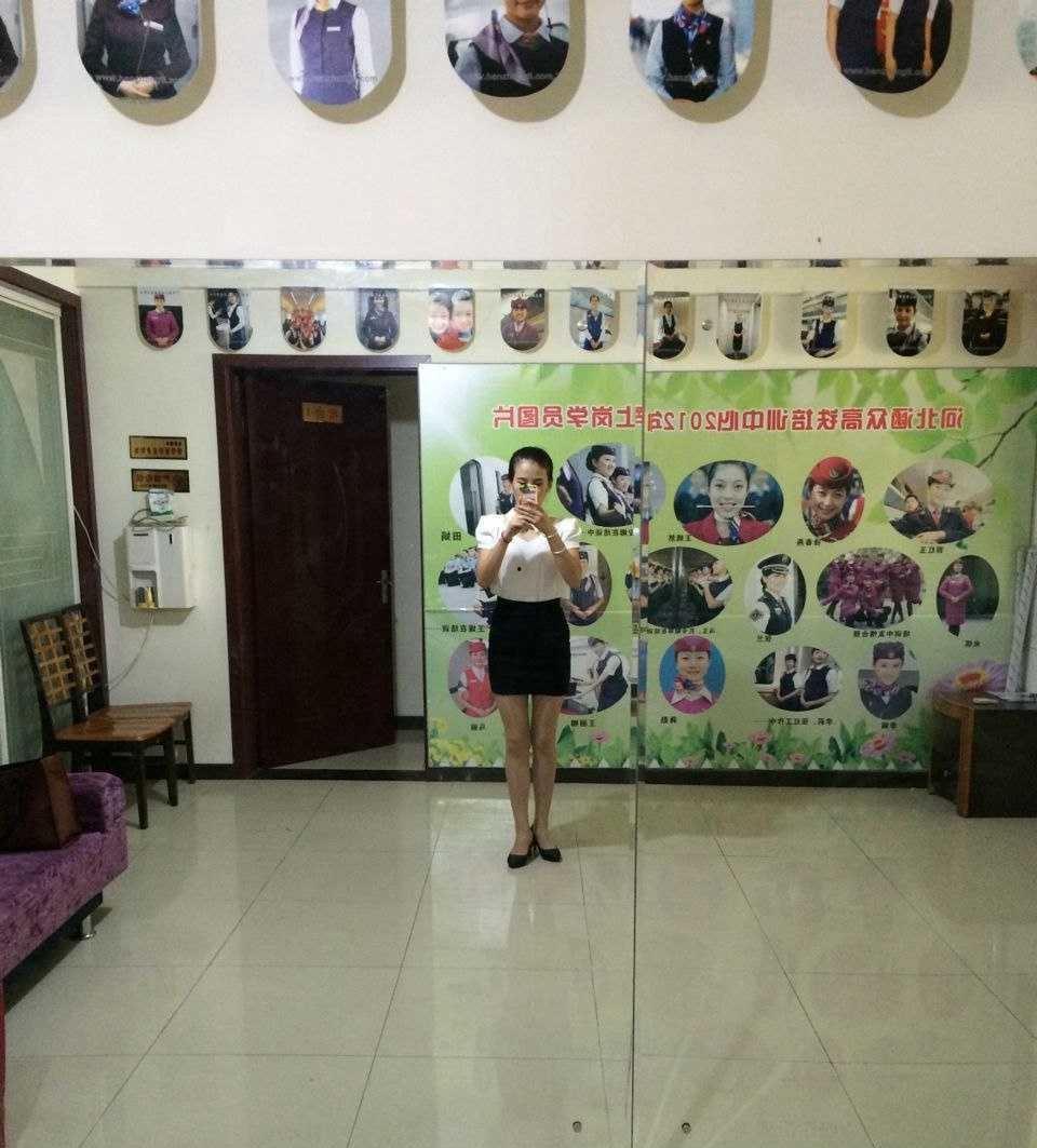 河北高铁培训老师许佳佳与学生出轨酒店被曝 穿着性感情趣黑丝 被学生调教爆操无套内射十分淫荡-5