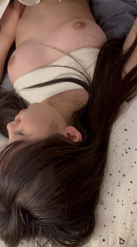 追不到的学妹就下药,迷晕随便操随便玩-2